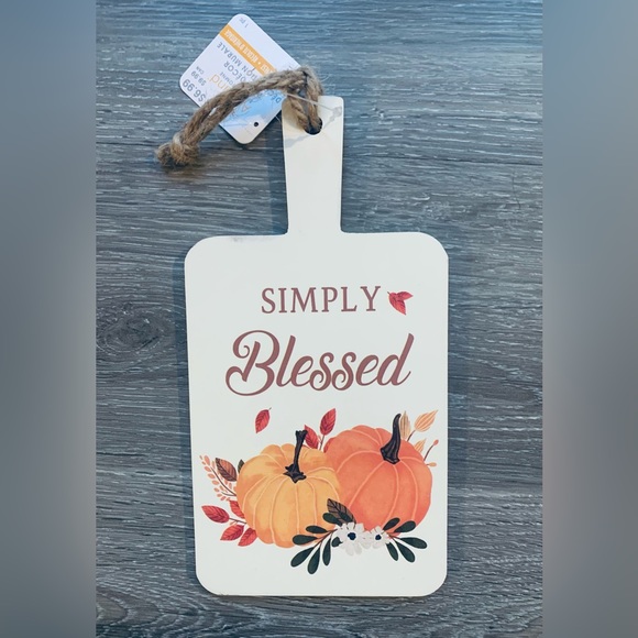 3pc Decor Set - 2 Wall Decorations + 1 Table Runner- Extra: 1pk Napkins//NWT - Picture 4 of 6